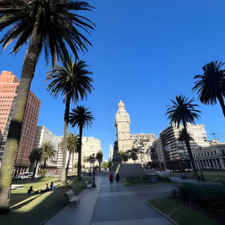 Montevideo: histórico y diverso (a pie) (español y/o portugués) 2