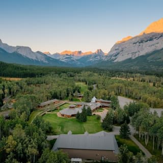 Valley Vista 1.5 Hour Horseback Trail Ride in Kananaskis 8