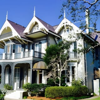 Garden District and Lafayette Cemetery Guided Walking Tour 4