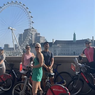 Fun Bike Ride to LDN Landmarks +quirky facts+post ride pint 3