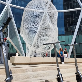 Recorrido de 2 horas en scooter por los lugares más destacados de la ciudad de Calgary 1