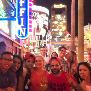 Bar Crawl On Fremont Street 2