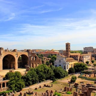 Rome Pass: Access to public transportation for 48 or 72 hours + admission to 1 or 2 attractions 2