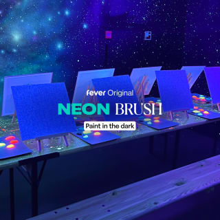 Neon Brush: Een Glow-in-the-Dark Schilder Experience 4