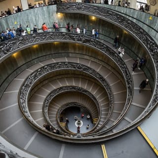 Rome Pass: Access to public transportation for 48 or 72 hours + admission to 1 or 2 attractions 4