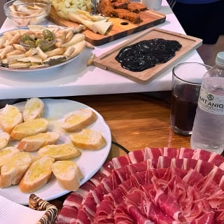 Stadtrundgang durch die Altstadt von Palma & -Markt mit Wein, Schinken & -Käse 11