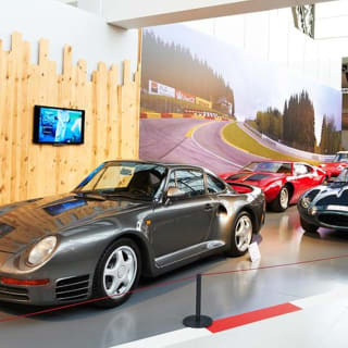 Toegang tot het Autoworld Museum 3