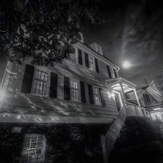 Savannah America's Most Haunted City® Walking Ghost Tour 3