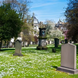 Edinburgh Darkside Walking Tour: Mysteries, Murder and Legends 6