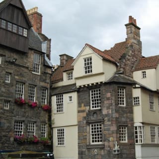 The Edinburgh Enigma Outdoor Exploration Game 5