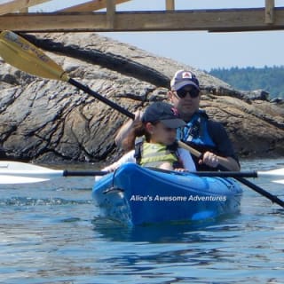 Oyster Farm & Complimentary Tasting Sea Kayak Tour in Casco Bay 11