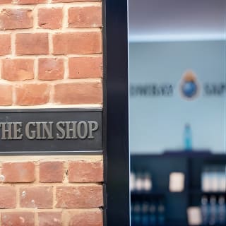 Tour della distilleria e biglietto per cocktail Bombay Sapphire 17
