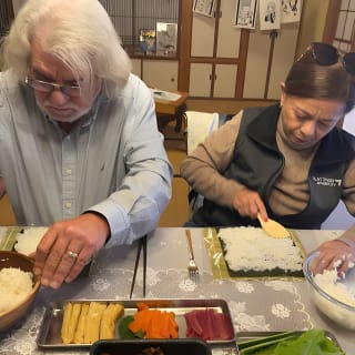 Yokohama: Sushi & Gyoza Cooking with Matcha & GreenTea Experience 16
