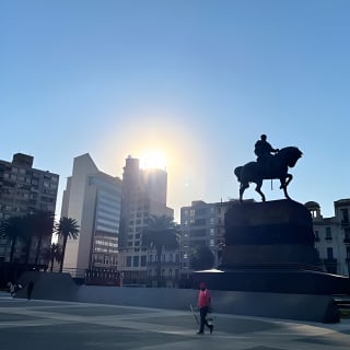 Montevideo: histórico y diverso (a pie) (español y/o portugués) 5