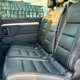 Reykjavik: One-way Private Transfer from Keflavik International Airport 3