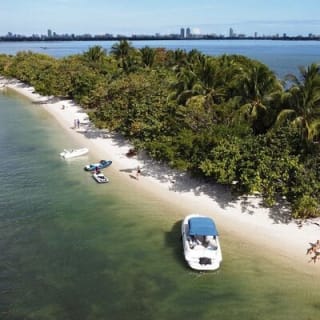 26Ft Miami Private Boat Tour for 11 ppl, 2 & 4 Hrs Free Champagne 16