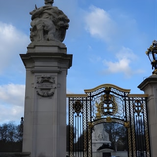 Royal tour of St James', Parks, Palaces and Royal intrigue 11