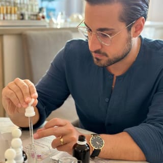 Apéro et Atelier parfumerie : crée ton parfum personnalisé 12
