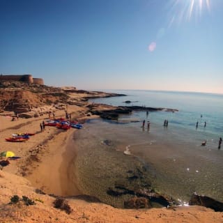 Cabo de Gata: Aventura en kayak por los acantilados 1