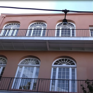 Spooky Family-Friendly Ghost Tour in New Orleans 8