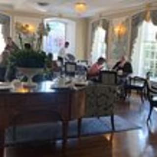 Private Colonial Williamsburg Breakfast - Exploring Before and After Restoration 2