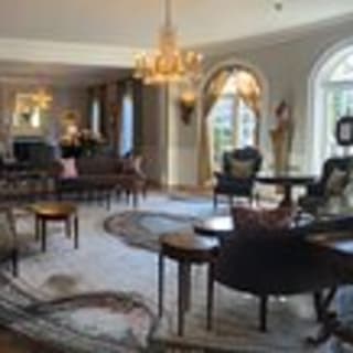 Private Colonial Williamsburg Breakfast - Exploring Before and After Restoration 4