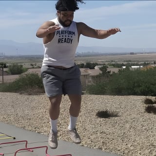 Outdoor-Obstacle-Kurs mit malerischer Las Vegas Skyline in Henderson 33