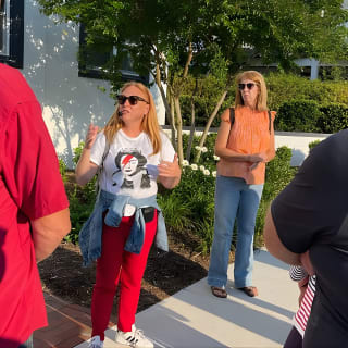 History and Architecture Walking Tour  8