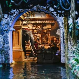Porto: Entrada no Museu « World of Discoveries » e passeio de barco 8