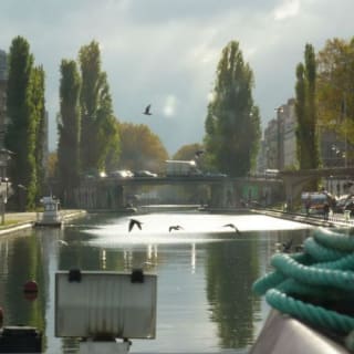 Croisière guidée sur le canal Saint-Martin : Paris au fil de l'eau 1