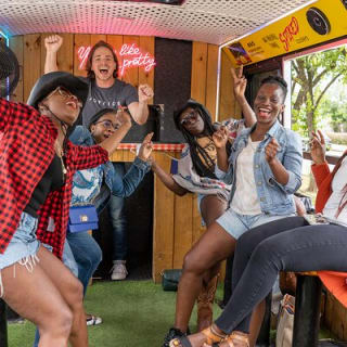 2-Stunden Private Party Bus Erfahrung in Nashville (bis zu 35 Gäste) 14