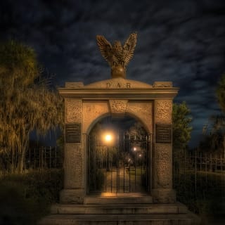 The Grave Tales Ghost Tour in Savannah 1