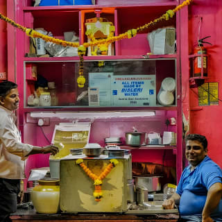 Bombay Express Mumbai Food Tour with 15+ Tastings 3