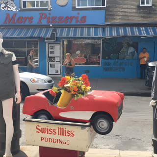Small-Group Toronto Kensington Market and Chinatown Walking Tour 8