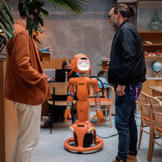 Robot Drink – L'afterwork les robots Mirokaï à Paris 5