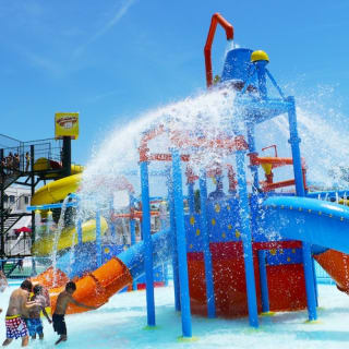 Parque acuático Aquavelis y diversión virtual 3