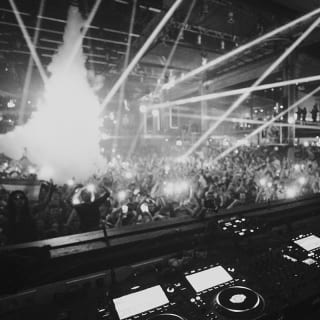 Alma Bakala en Fabrik 4