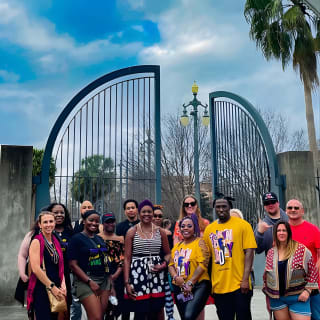 Nola Voodoo Walking Tour with High Priestess Guide in New Orleans 12