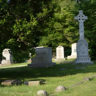 Asheville Ghost Tour: A Walk Through Riverside Cemetery & Montford Neighborhood 4