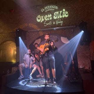 Jueves de Música en Vivo + Open Mic 5