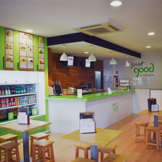 Just Good! Healthy burger with drink 3