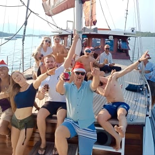 Shaolin Sunset Sailing Aboard Authentic Chinese Junk Boat 9