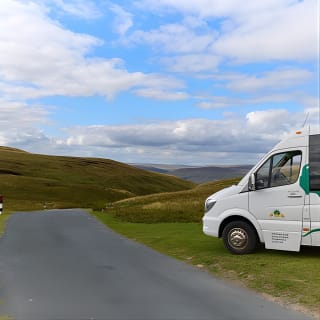 Full-Day Yorkshire Dales Tour from York 2