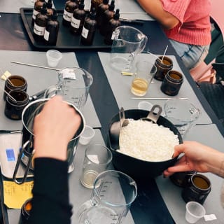 Make Two Perfumed Candles in Berlin 3