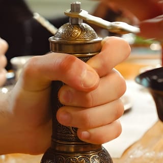 İstanbul Türk Kahvesi Yapımı ve Falcılık Atölyesi 11