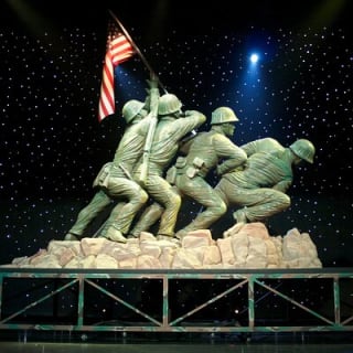 Hamners' Unbelievable Variety Show in Branson 6