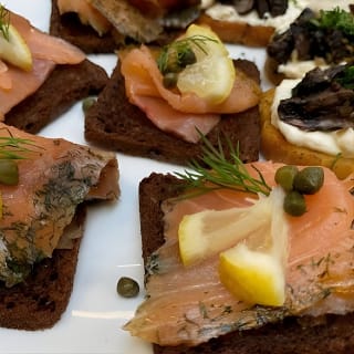 2-Hour Guided Walking Art and Appetizers Tour in Lexington 2