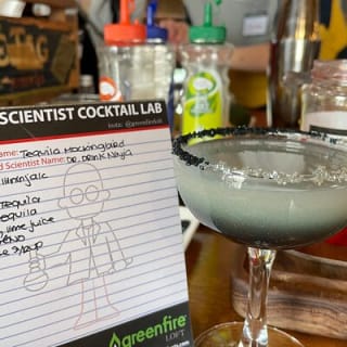 Mad Scientist Cocktail et Mocktail Lab 4
