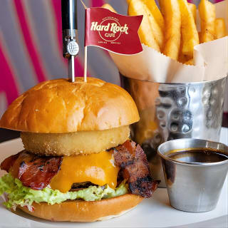 Hard Rock Cafe Florencia con Almuerzo o Cena 13