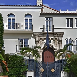 The Official Art Deco Walking Tour by The Miami Design Preservation League 3